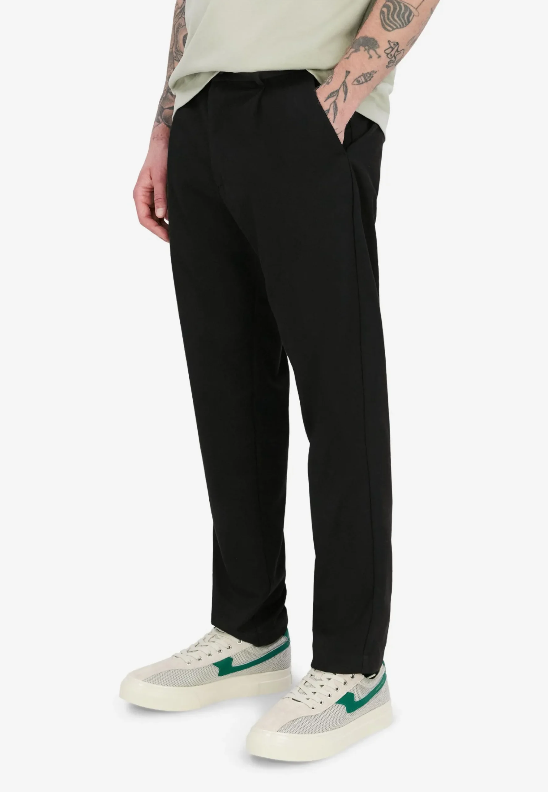 Arnason Dobby black