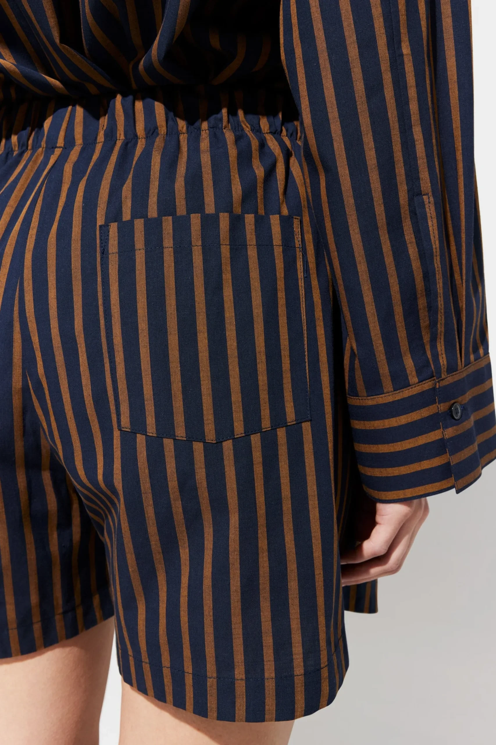 Erla dk navy stripe