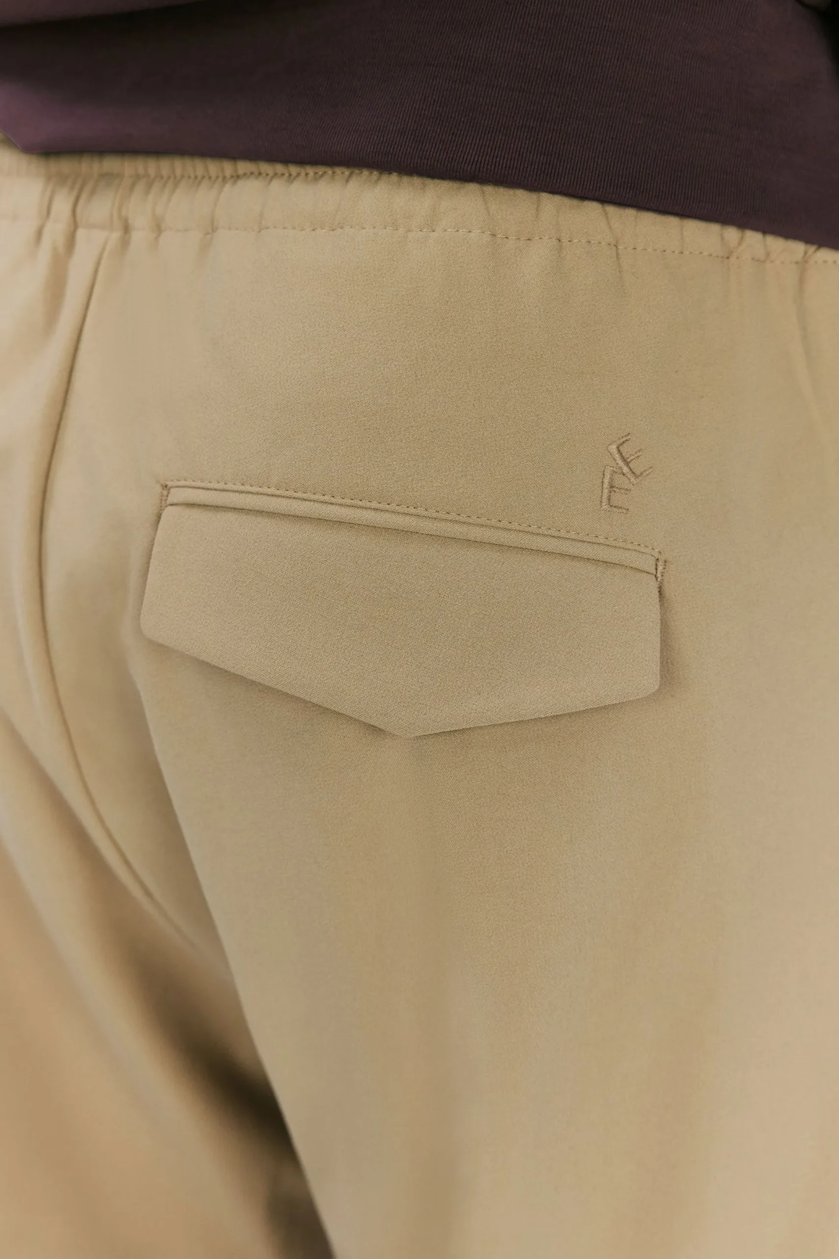 Johanson Flex dark sand