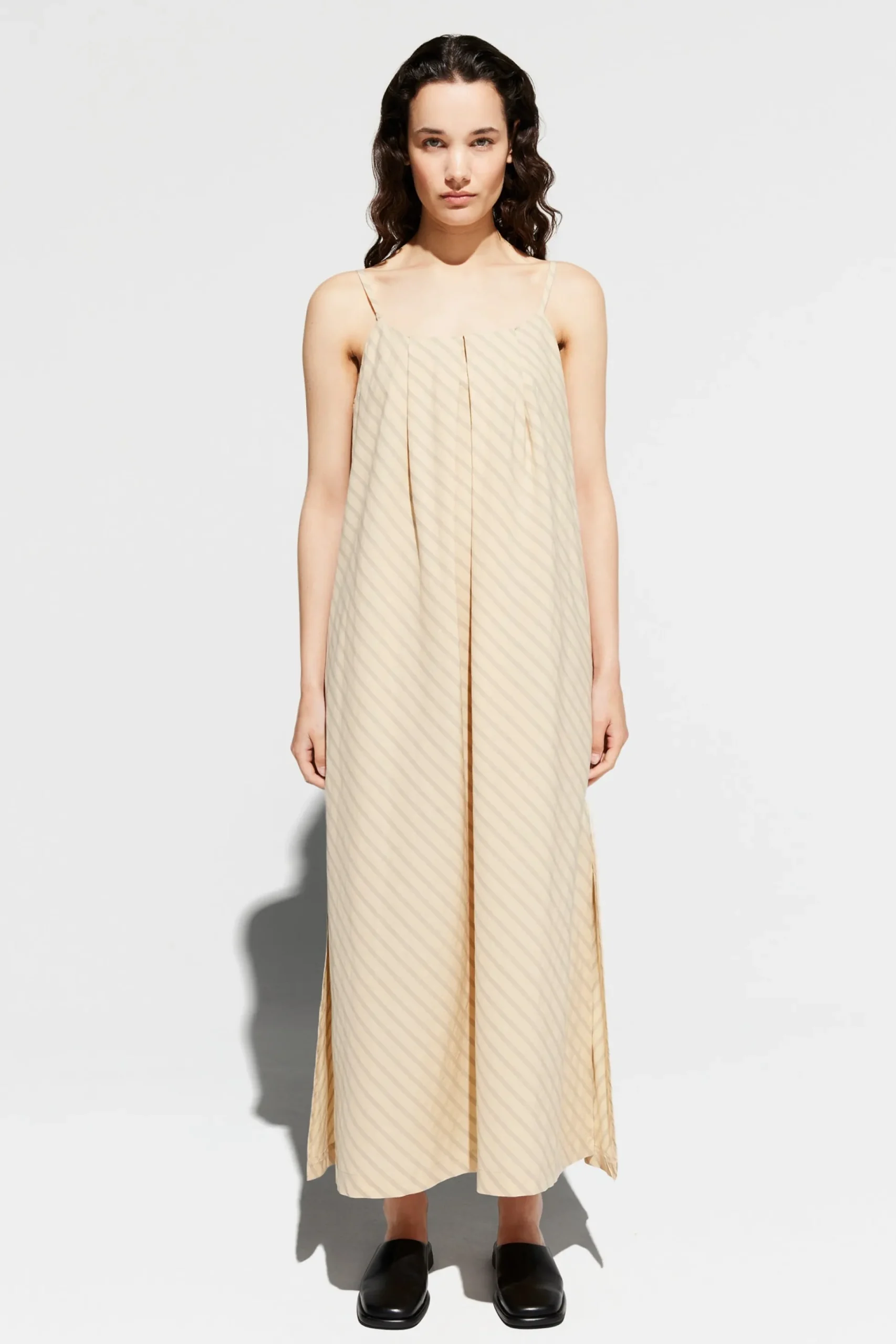 Yvette sand stripe